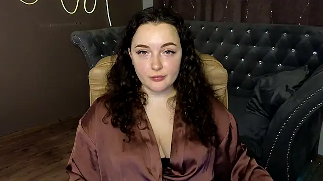 Snapshot of GloriNichols chatting on January 2025 02:28:01 PM GloriNichols online show from January 2025 02:28:01 PM