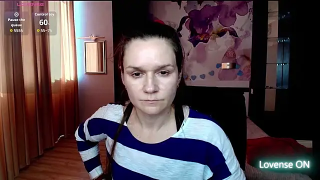 AriaGray online show from March 2026 12:55:01 PM