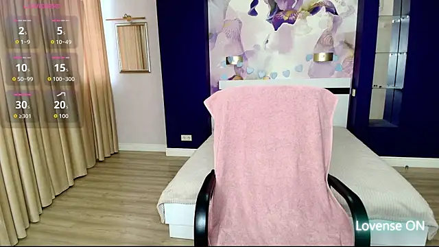 AriaGray online show from April 2026 12:06:02 PM