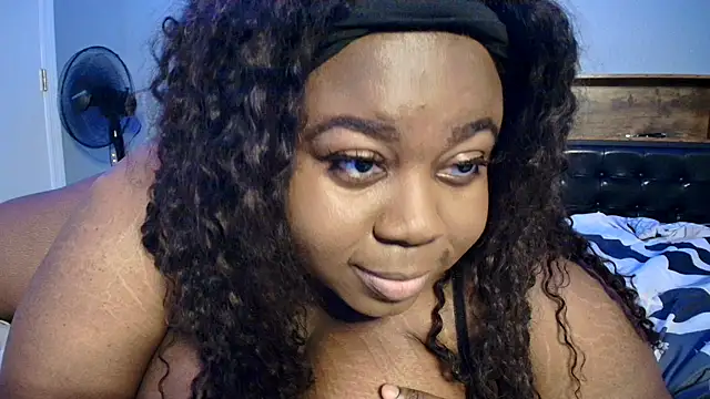 Snapshot of nastygal1999 chatting on February 2026 04:07:01 AM nastygal1999 online show from February 2026 04:07:01 AM
