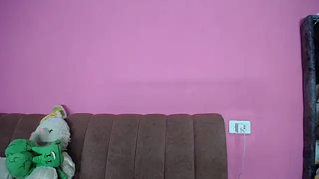 FerneyManti online show from September 2025 12:57:02 AM