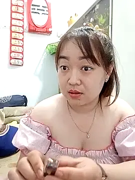 VyOanh2K online show from February 2025 04:28:01 PM