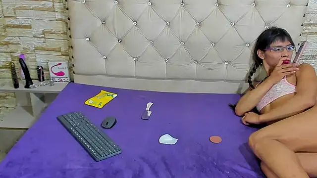 Aura love69 online show from January 2025 10:13:02 AM