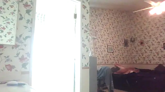 Snapshot of Raulito369 chatting on November 2025 11:03:01 PM Raulito369 online show from November 2025 11:03:01 PM