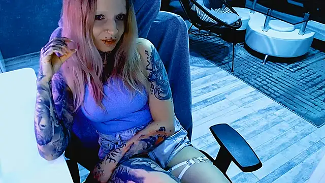 InesGold online show from April 2026 08:20:01 PM