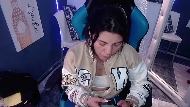 MartinaFonse online show from January 2025 02:03:01 AM