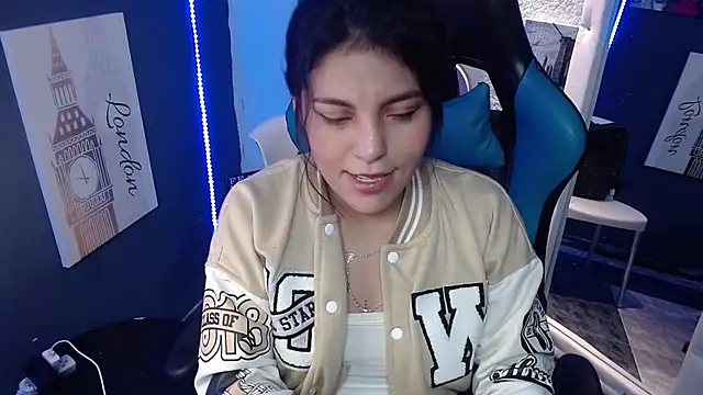 MartinaFonse online show from January 2025 02:02:01 AM