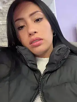 Snapshot of Sara_luna_ chatting on December 2024 03:25:02 PM Sara luna  online show from December 2024 03:25:02 PM