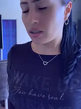 Snapshot of Sara_luna_ chatting on January 2025 07:04:01 PM Sara luna  online show from January 2025 07:04:01 PM