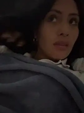 Sara luna  online show from November 2025 07:56:01 PM