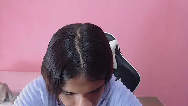 DEMI LEED online show from February 2025 12:49:01 PM