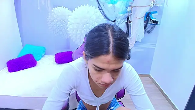 DEMI LEED online show from October 2025 12:28:02 PM