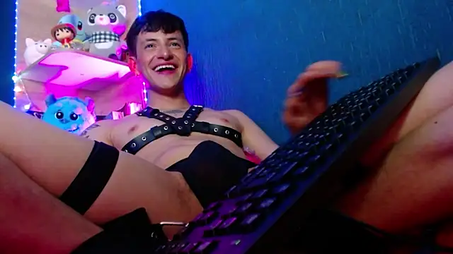 GabyThoms online show from December 2024 11:13:01 PM