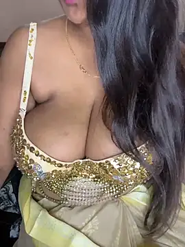 Snapshot of Sexy_Evelynn chatting on October 2025 04:01:02 AM Sexy Evelynn online show from October 2025 04:01:02 AM