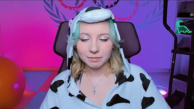 Snapshot of JasmineMilko chatting on January 2025 05:05:02 AM JasmineMilko online show from January 2025 05:05:02 AM