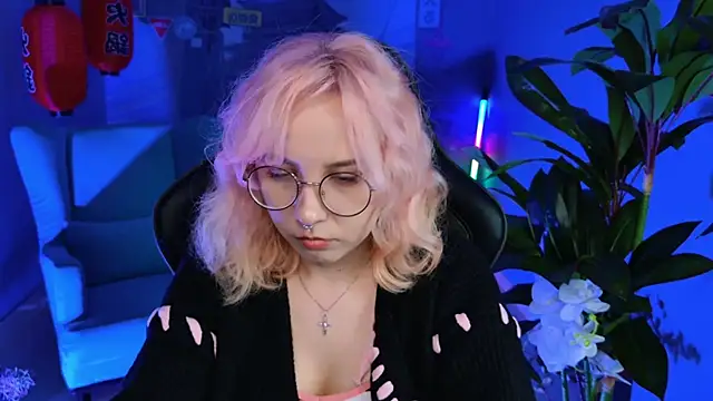 Snapshot of JasmineMilko chatting on January 2025 11:13:02 AM JasmineMilko online show from January 2025 11:13:02 AM