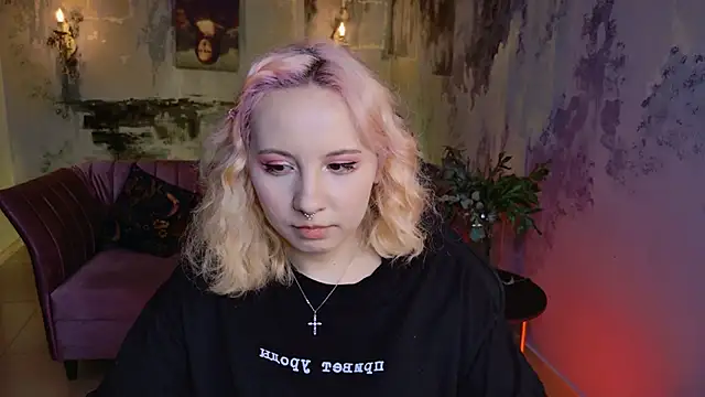 Snapshot of JasmineMilko chatting on February 2025 08:13:02 AM JasmineMilko online show from February 2025 08:13:02 AM