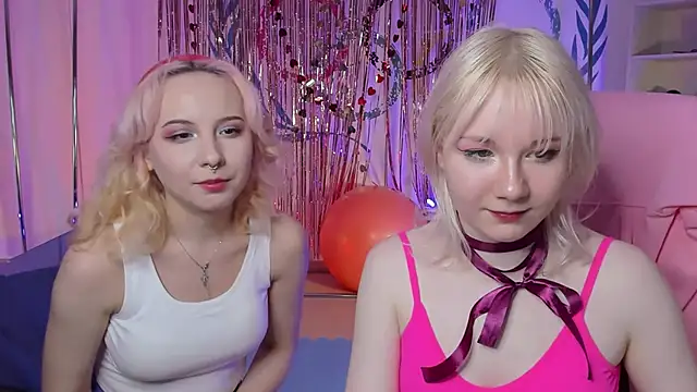 Snapshot of JasmineMilko chatting on February 2025 12:03:02 PM JasmineMilko online show from February 2025 12:03:02 PM