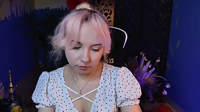 Snapshot of JasmineMilko chatting on February 2025 05:04:01 AM JasmineMilko online show from February 2025 05:04:01 AM