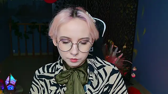 Snapshot of JasmineMilko chatting on February 2025 05:02:01 AM JasmineMilko online show from February 2025 05:02:01 AM