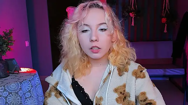 Snapshot of JasmineMilko chatting on February 2025 05:01:01 AM JasmineMilko online show from February 2025 05:01:01 AM