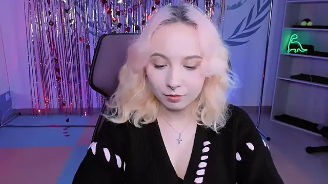 Snapshot of JasmineMilko chatting on February 2025 08:09:02 AM JasmineMilko online show from February 2025 08:09:02 AM