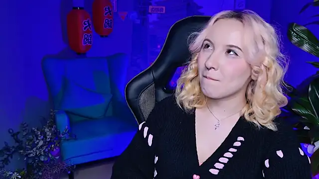 Snapshot of JasmineMilko chatting on March 2025 08:13:02 AM JasmineMilko online show from March 2025 08:13:02 AM