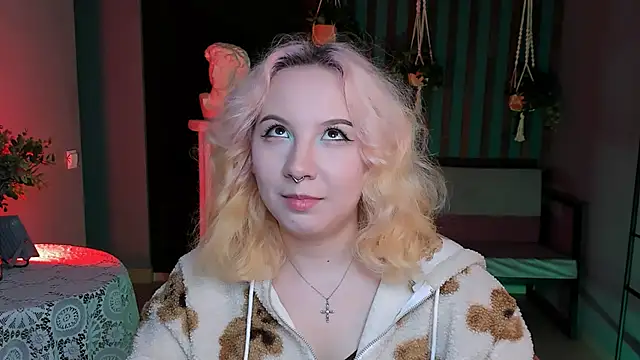 Snapshot of JasmineMilko chatting on March 2025 05:07:02 AM JasmineMilko online show from March 2025 05:07:02 AM