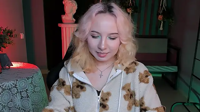 Snapshot of JasmineMilko chatting on March 2025 08:21:02 AM JasmineMilko online show from March 2025 08:21:02 AM