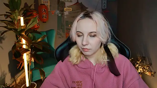 Snapshot of JasmineMilko chatting on March 2025 09:35:02 AM JasmineMilko online show from March 2025 09:35:02 AM