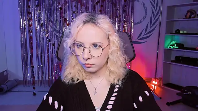 Snapshot of JasmineMilko chatting on March 2025 05:02:01 AM JasmineMilko online show from March 2025 05:02:01 AM