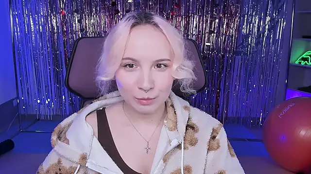 Snapshot of JasmineMilko chatting on March 2025 08:12:02 AM JasmineMilko online show from March 2025 08:12:02 AM