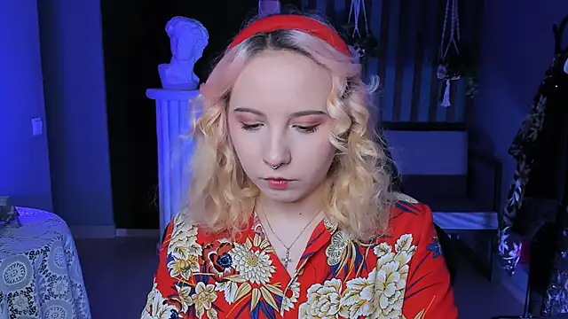 Snapshot of JasmineMilko chatting on March 2025 05:02:01 AM JasmineMilko online show from March 2025 05:02:01 AM