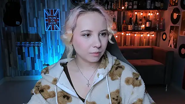 Snapshot of JasmineMilko chatting on March 2025 05:11:02 AM JasmineMilko online show from March 2025 05:11:02 AM