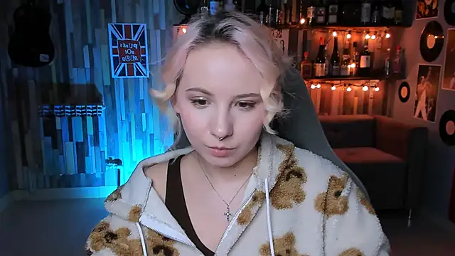 Snapshot of JasmineMilko chatting on March 2025 08:17:01 AM JasmineMilko online show from March 2025 08:17:01 AM