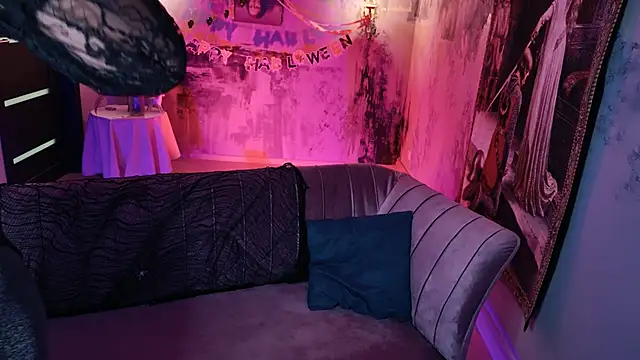 Snapshot of JasmineMilko chatting on October 2025 05:08:01 AM JasmineMilko online show from October 2025 05:08:01 AM