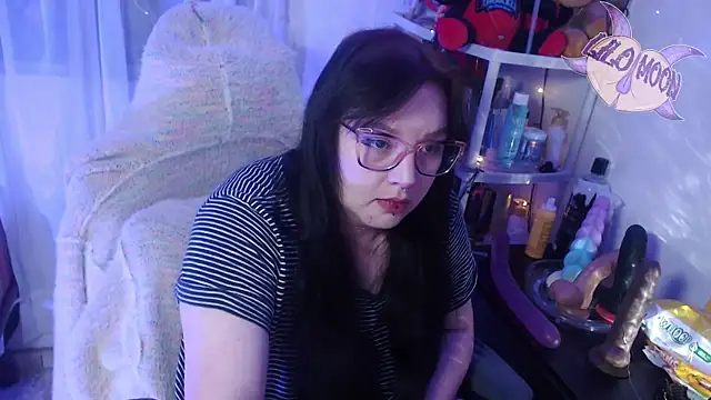 LiloMoon69 online show from March 2025 04:01:01 AM