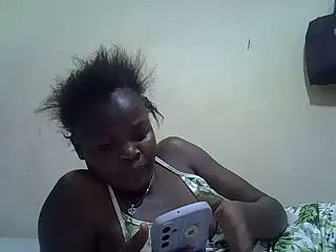 pretty vivy online show from February 2025 04:37:01 PM