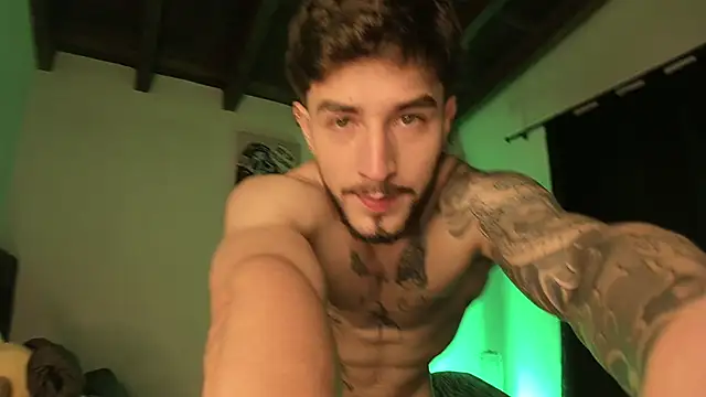 Valentino Xander online show from March 2025 03:34:01 AM