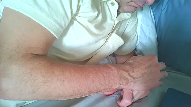 costanza7070 online show from January 2026 12:02:01 AM