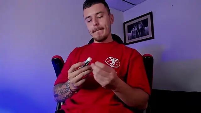 james connor2 online show from December 2024 06:28:02 PM