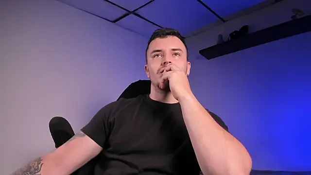 james connor2 online show from April 2026 06:57:01 PM