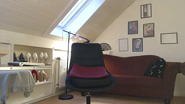 GinaBlonde online show from January 2025 03:38:01 PM