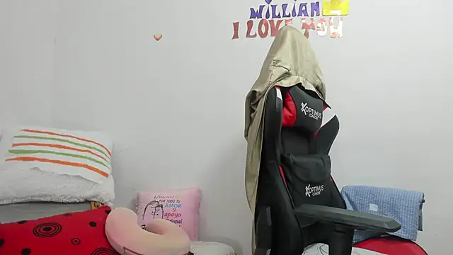 GatitaSexy Hotwet4u online show from October 2025 10:04:01 PM