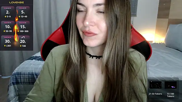 Snapshot of Naughty_Annn chatting on June 2026 08:19:02 PM Naughty Annn online show from June 2026 08:19:02 PM