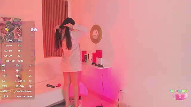 TiffanyWright online show from November 2025 01:49:02 PM