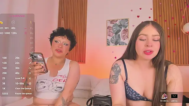 TiffanyWright online show from April 2026 04:05:02 AM