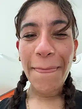 Snapshot of ValeriEvan chatting on January 2025 07:02:02 PM ValeriEvan online show from January 2025 07:02:02 PM