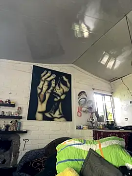 FlpGmz online show from November 2025 06:32:01 PM