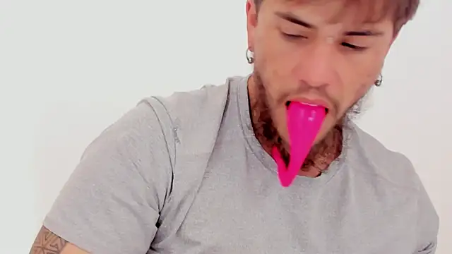 Beard xox online show from October 2025 09:04:01 PM